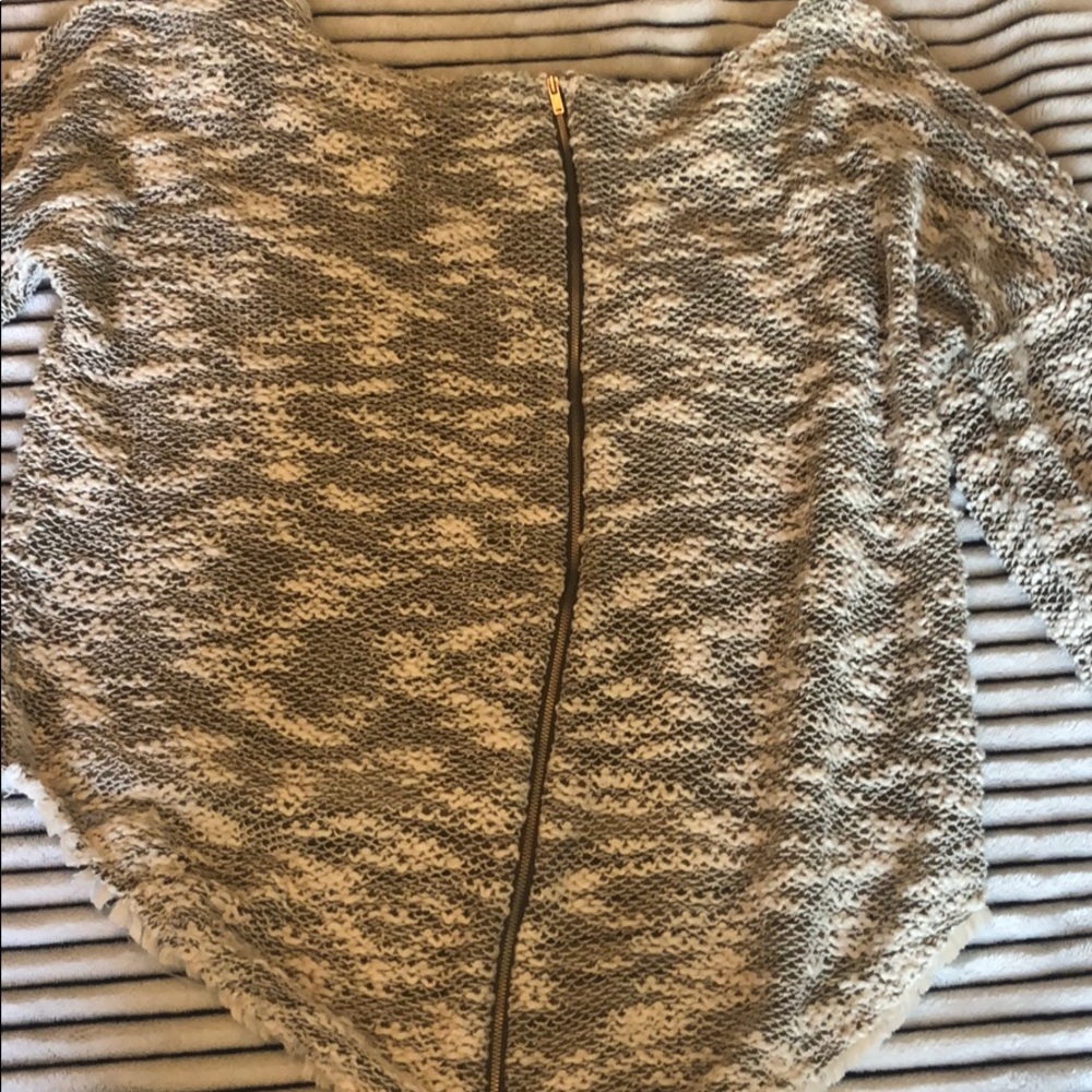 Off the Shoulder Sweater - Picture 2 of 4